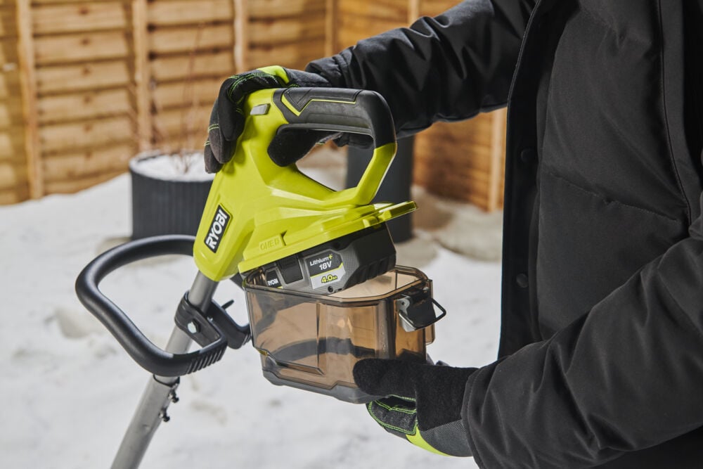 Ryobi RY18ST25A-0 snøfreser
