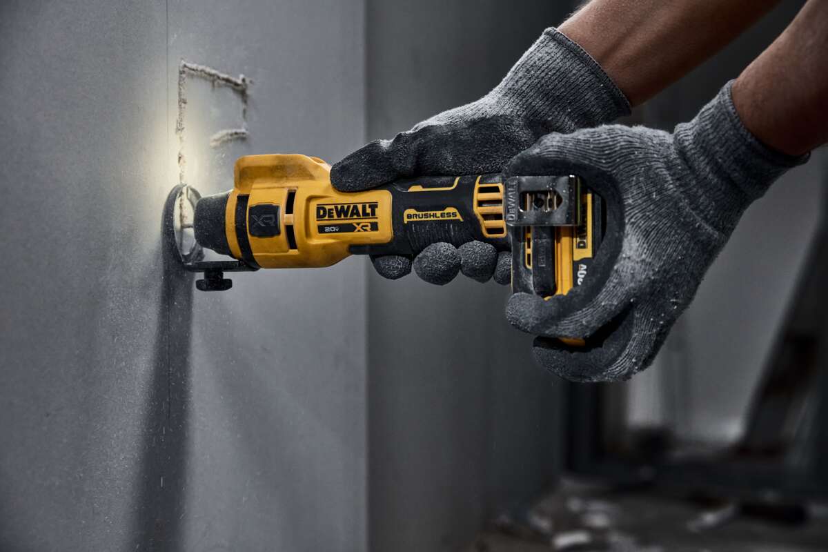DeWalt gipskutter 18V XR u/ batteri og lader