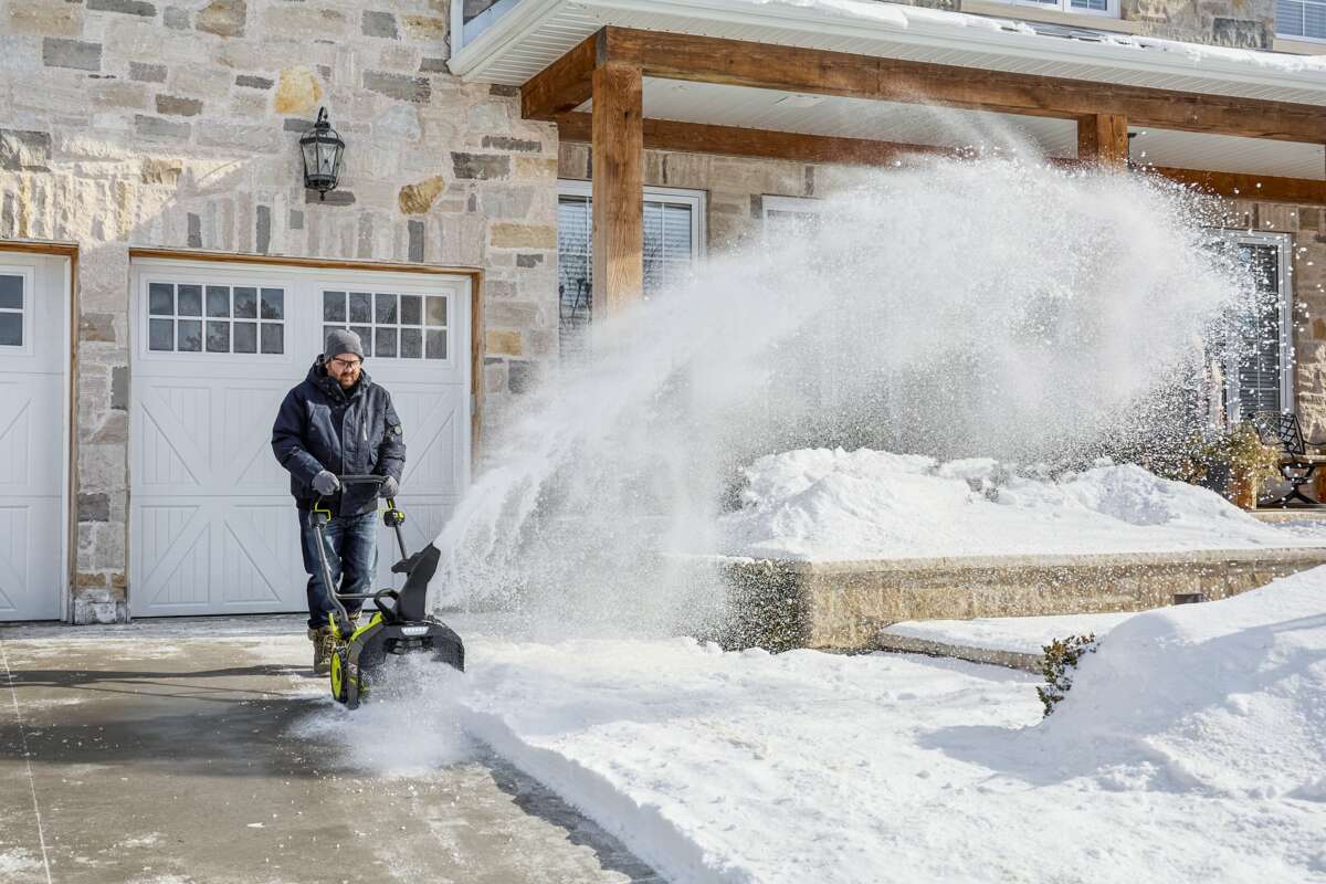 Ryobi Max Power RY36STX45A-140 snøfreser m/batteri