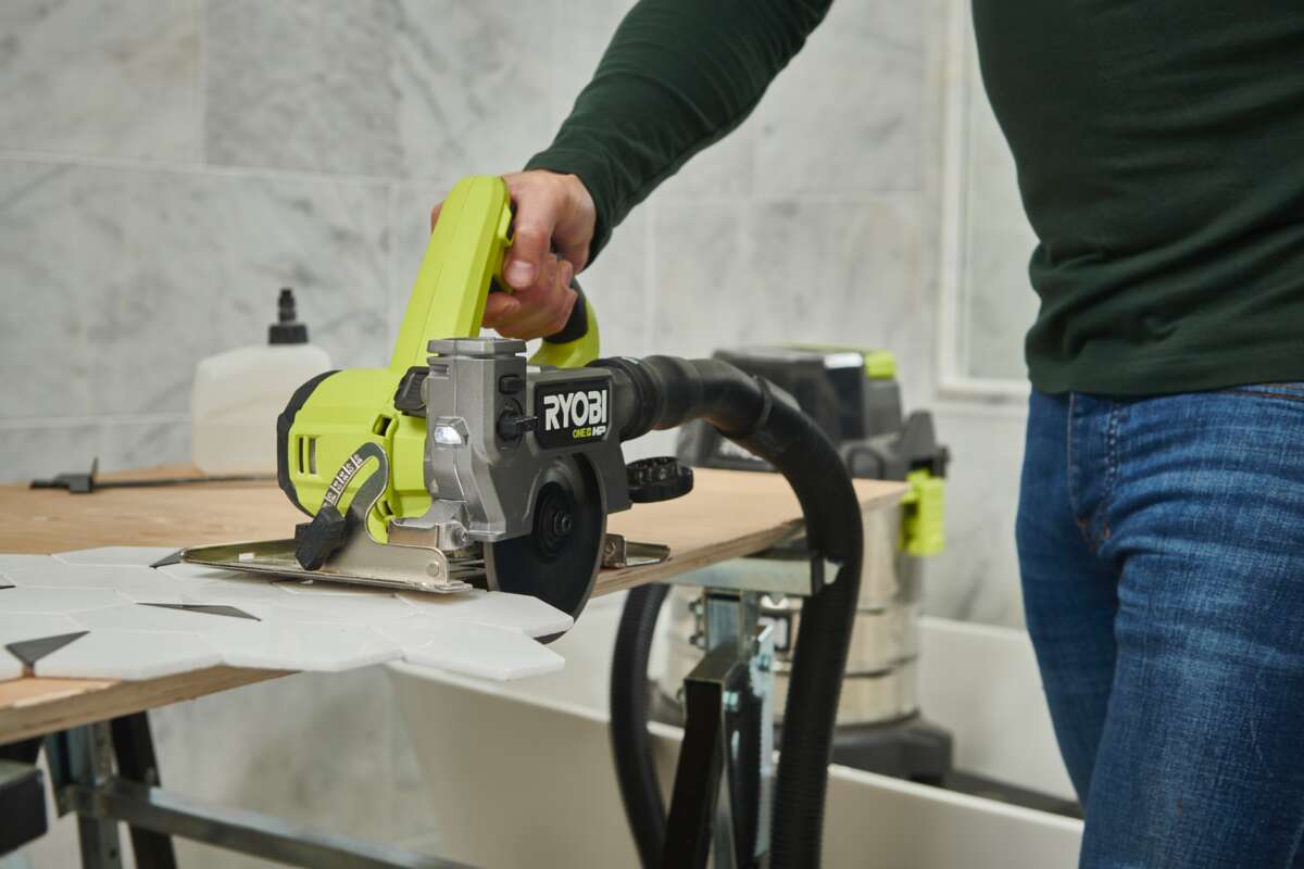Ryobi ONE+ HP flisesag u/batteri
