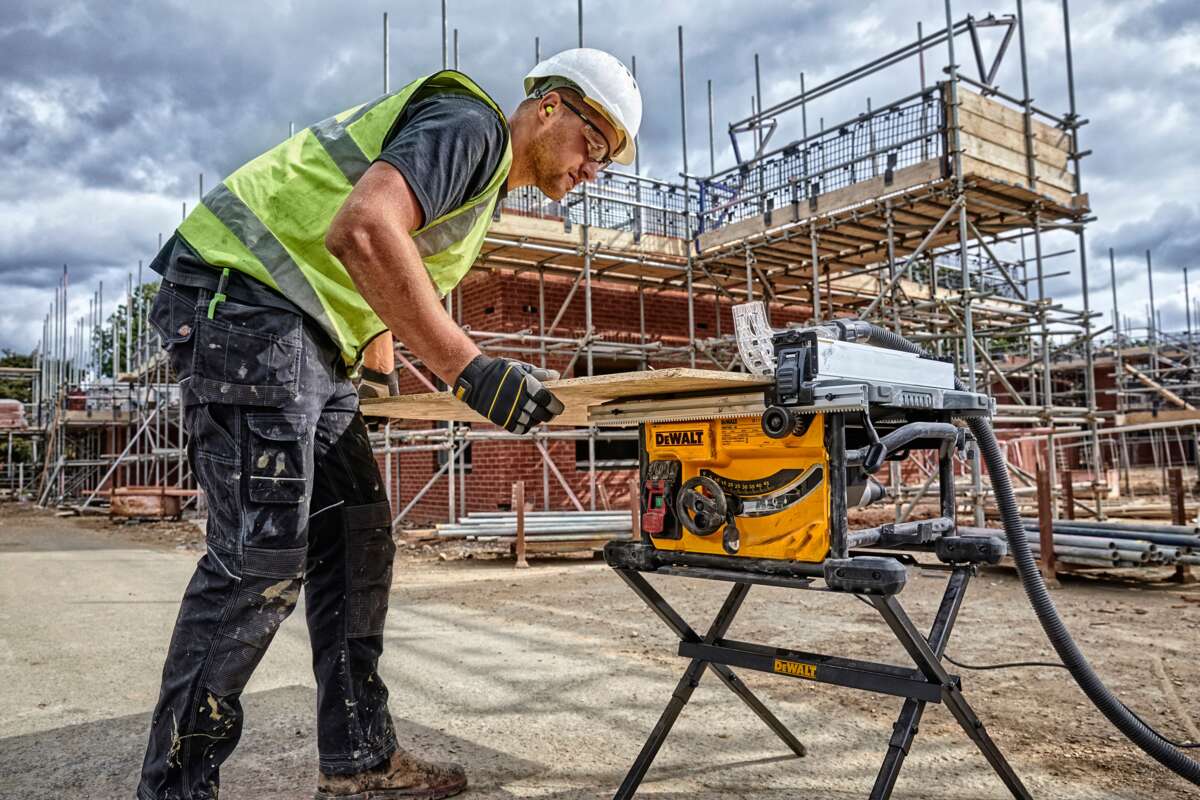 DeWalt DWE7485EXB 1850W bordsag