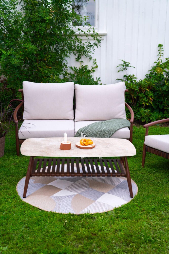 Naterial Retro sofa