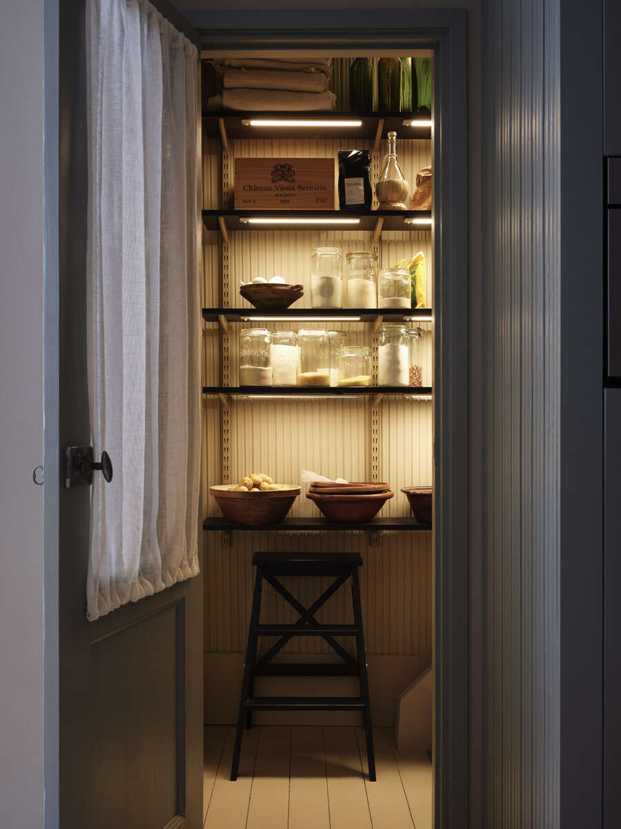 Ledvance Linear LED Flat Sensor + USB lyslist