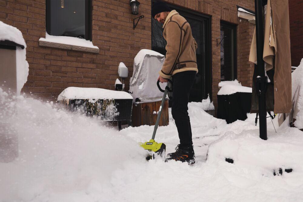 Ryobi RY18STA25A-140 snøfreser m/batteri