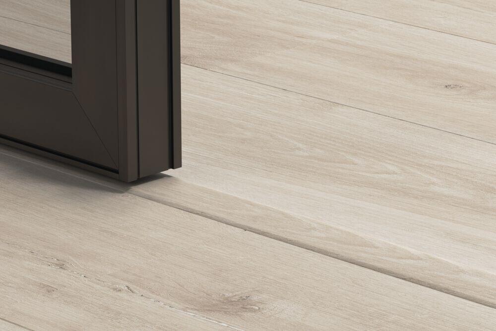 BEIGE SCANDINAVIAN