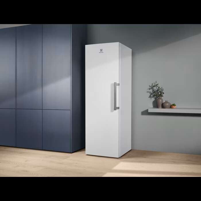 Electrolux ERS3DE39W kjøleskap