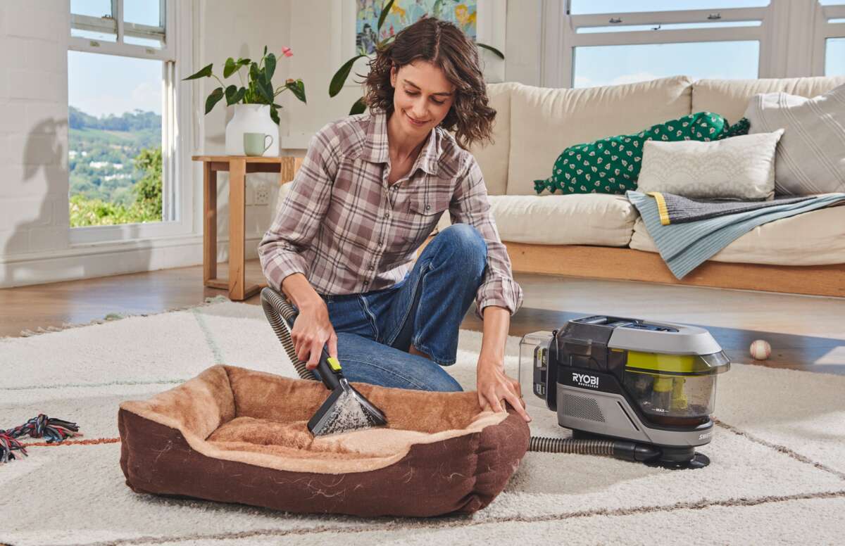 Ryobi 18V ONE+ RDC18BL-1X40G Swift Clean flekkrenser kit m/batteri og lader