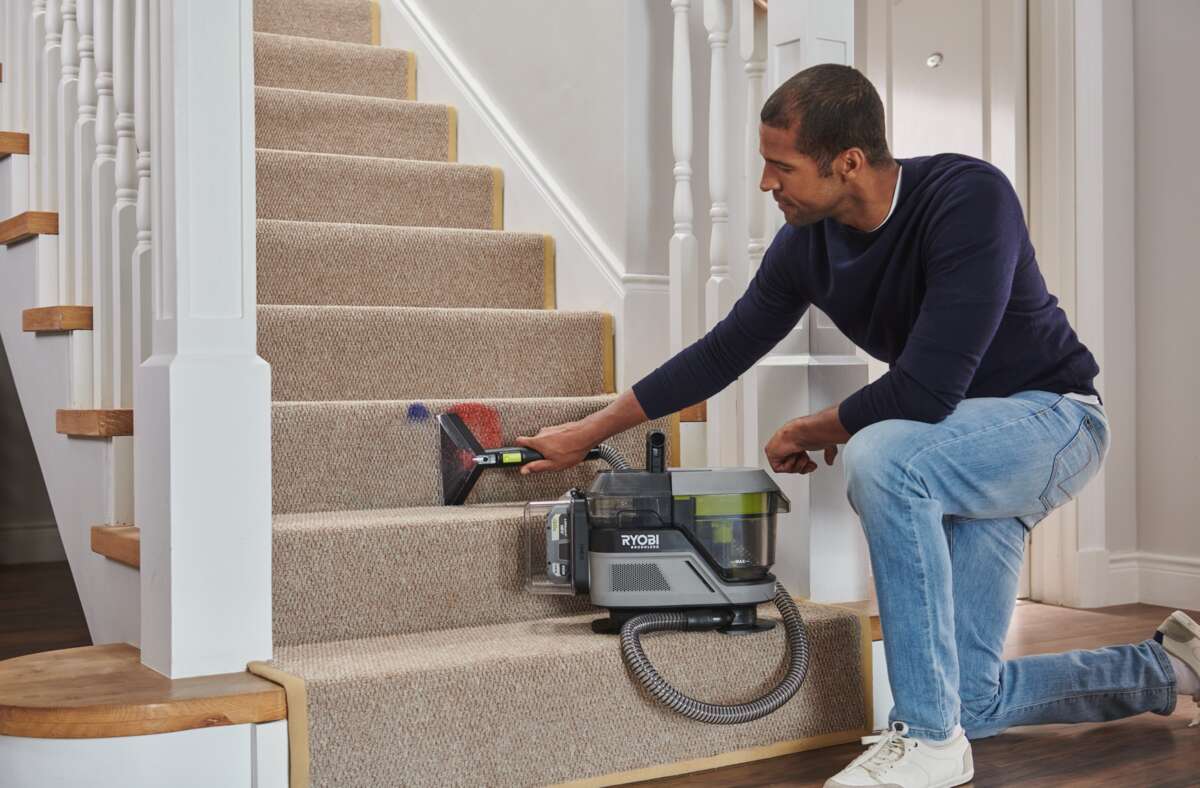 Ryobi 18V ONE+ RDC18BL-1X40G Swift Clean flekkrenser kit m/batteri og lader