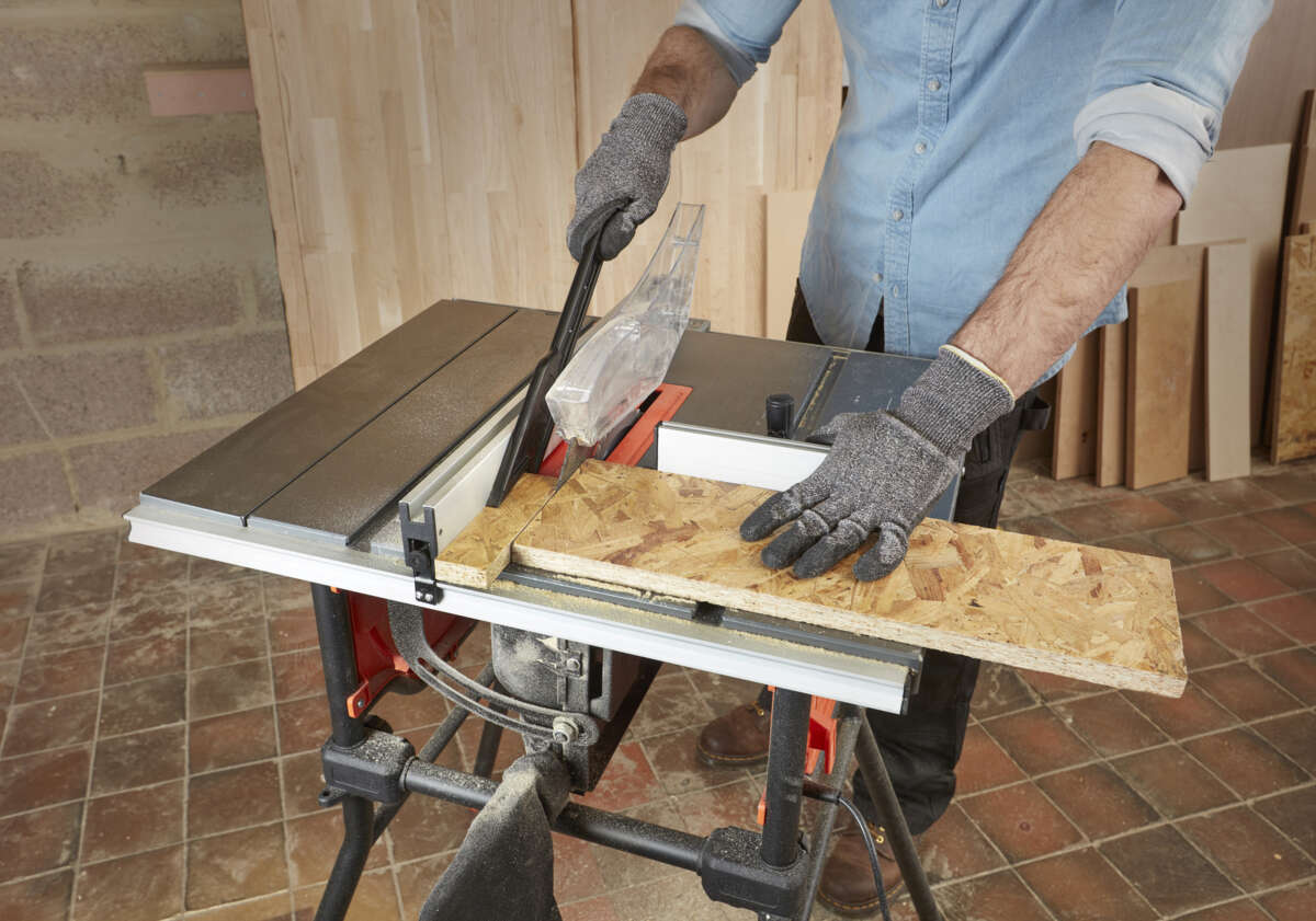 Black+Decker BES720-QS 1800W bordsag