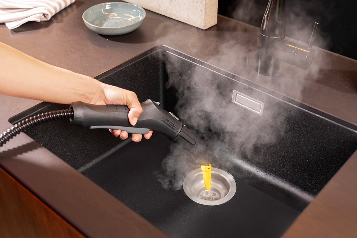 SC_power_nozzle_sink_app_01_CI20_300 dpi (jpg).jpg