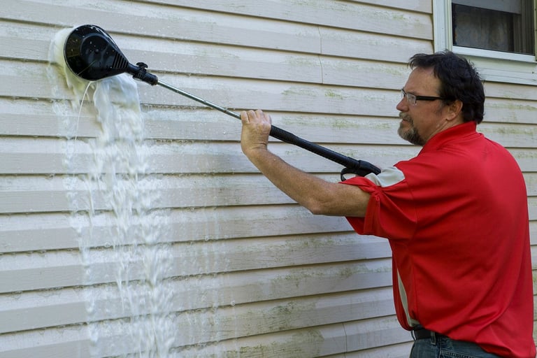 Dette må du gjøre før du maler huset