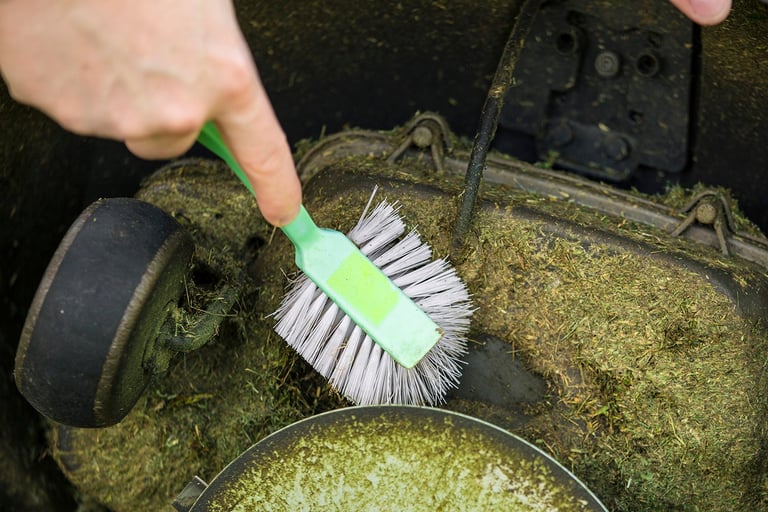 Slik vedlikeholder du robotgressklipperen