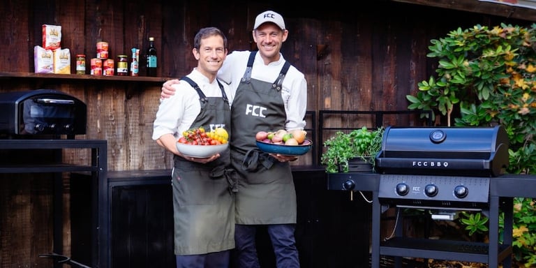 FCC kokker som presenterer mat