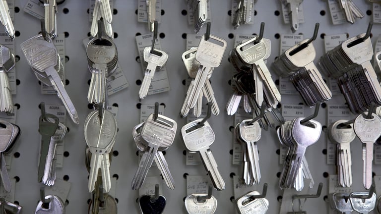 Få kopiert nøklene dine mens du venter, slik at du alltid har en ekstra nøkkel tilgjengelig.