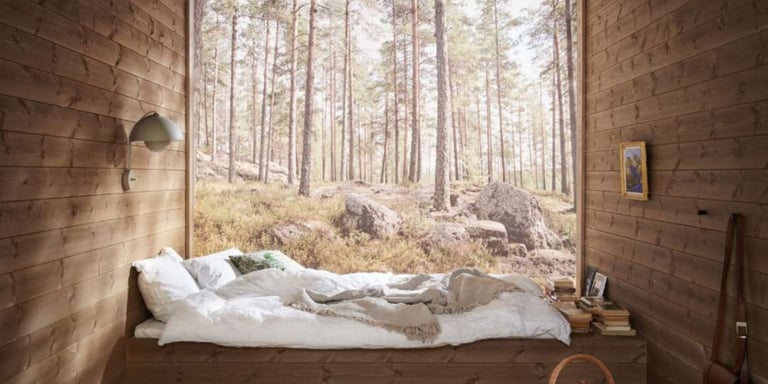 Skogbrun er lun og har en naturlig varme. Dette er et ferdigbeiset sprekkpanel.