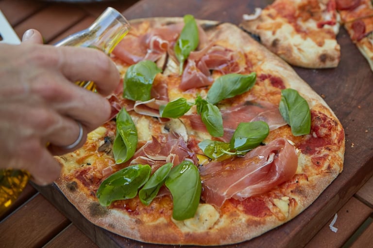 Slik lager du perfekt pizza på grillen