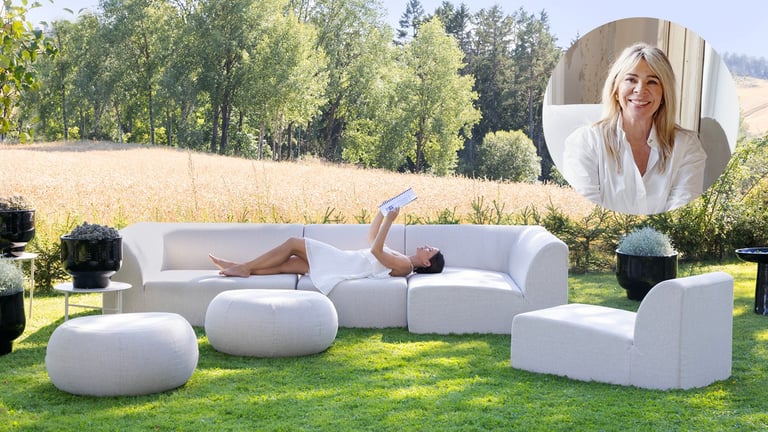 Skagen modulsofa på en gressplen.