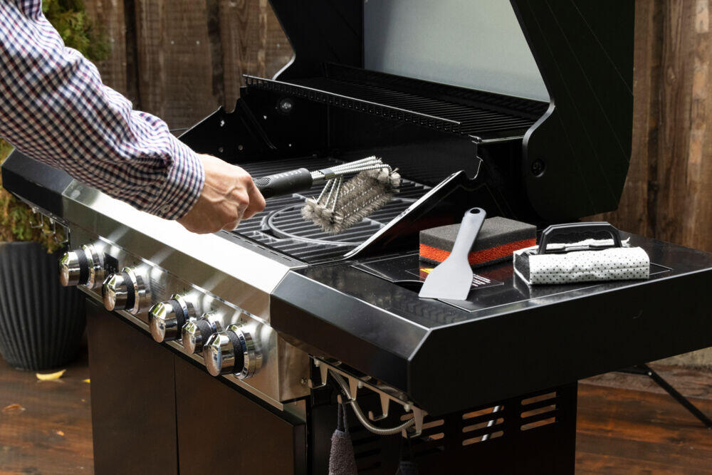 trippelhodet grillbørste Trippelhodet grillbørste er en kraftig grillbørste for deg som ønsker noe ekstra.