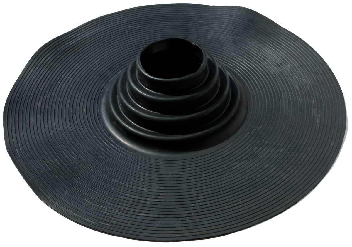 Isola Gummimansjett 75/90mm med slangeklemme Gummimansjett til gjennomføringer på flate tak. Asfalt takbelegg overlag sveises over mansjetten. Leveres med slangeklemme.