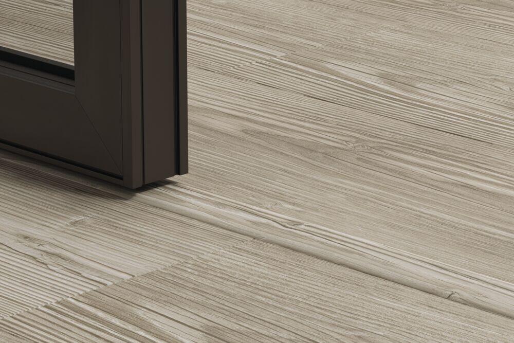 GREY CHALET PINE