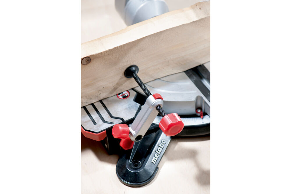 Produkt miniatyrebild Metabo KGS 216 M kapp- og gjæringssag