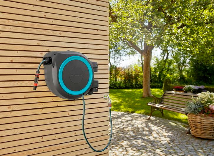 Produkt miniatyrebild Gardena veggslangeboks 30m turkis